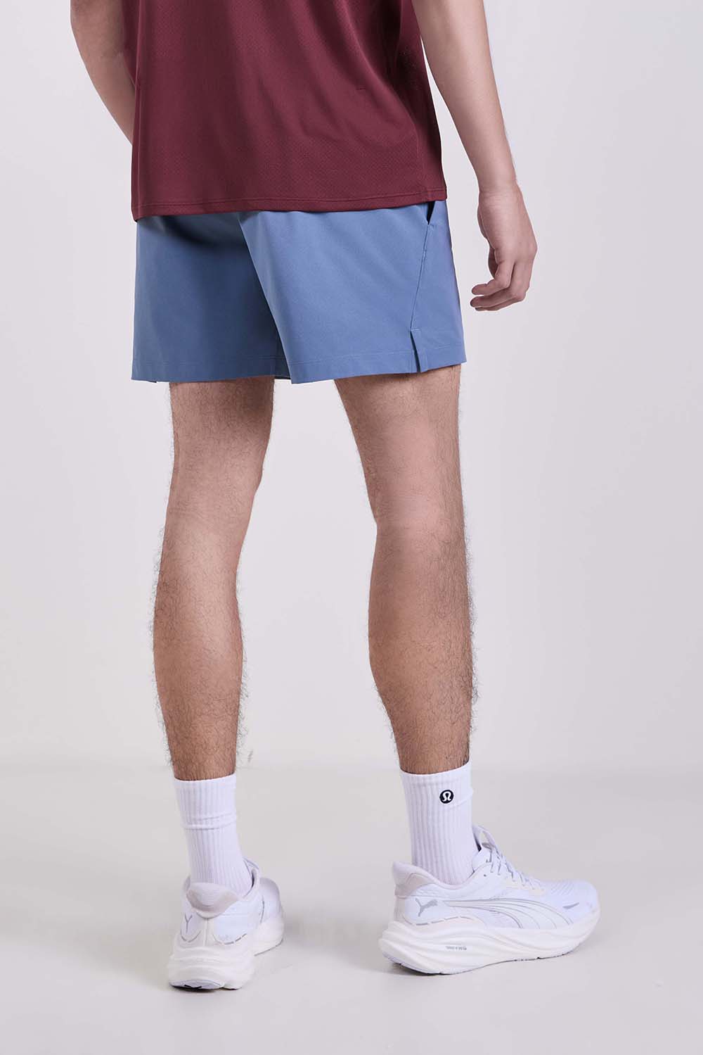 תמונת דוגמן אחורית של Zeroed In Linerless Short 5