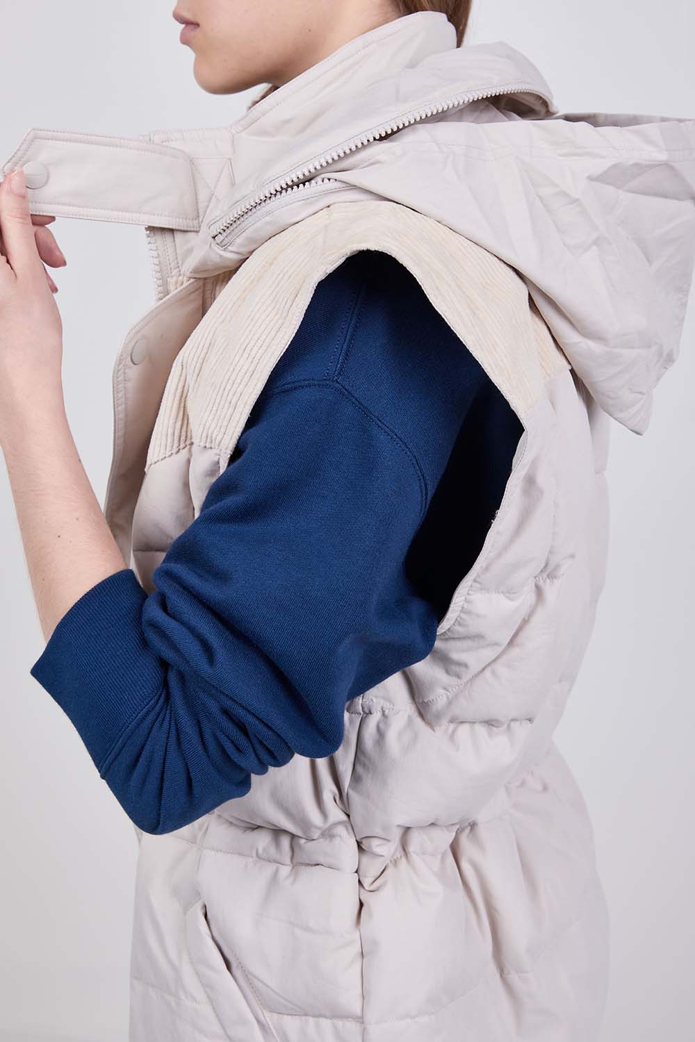 תמונת תקריב דוגמן של וסט פוך