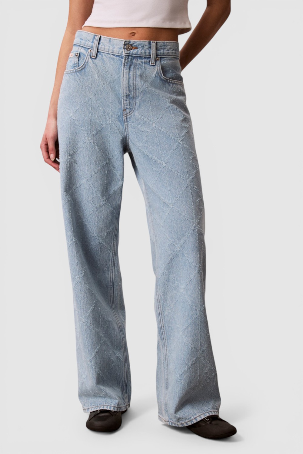 תמונת דוגמן קידמית של מכנסי ג'ינס באגי