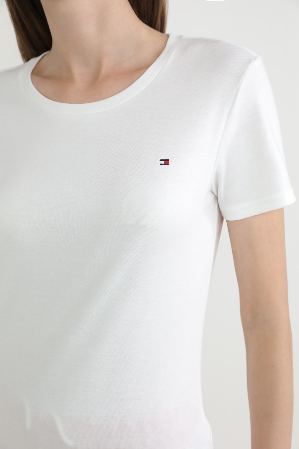 תמונת תקריב דוגמן של חולצת טי