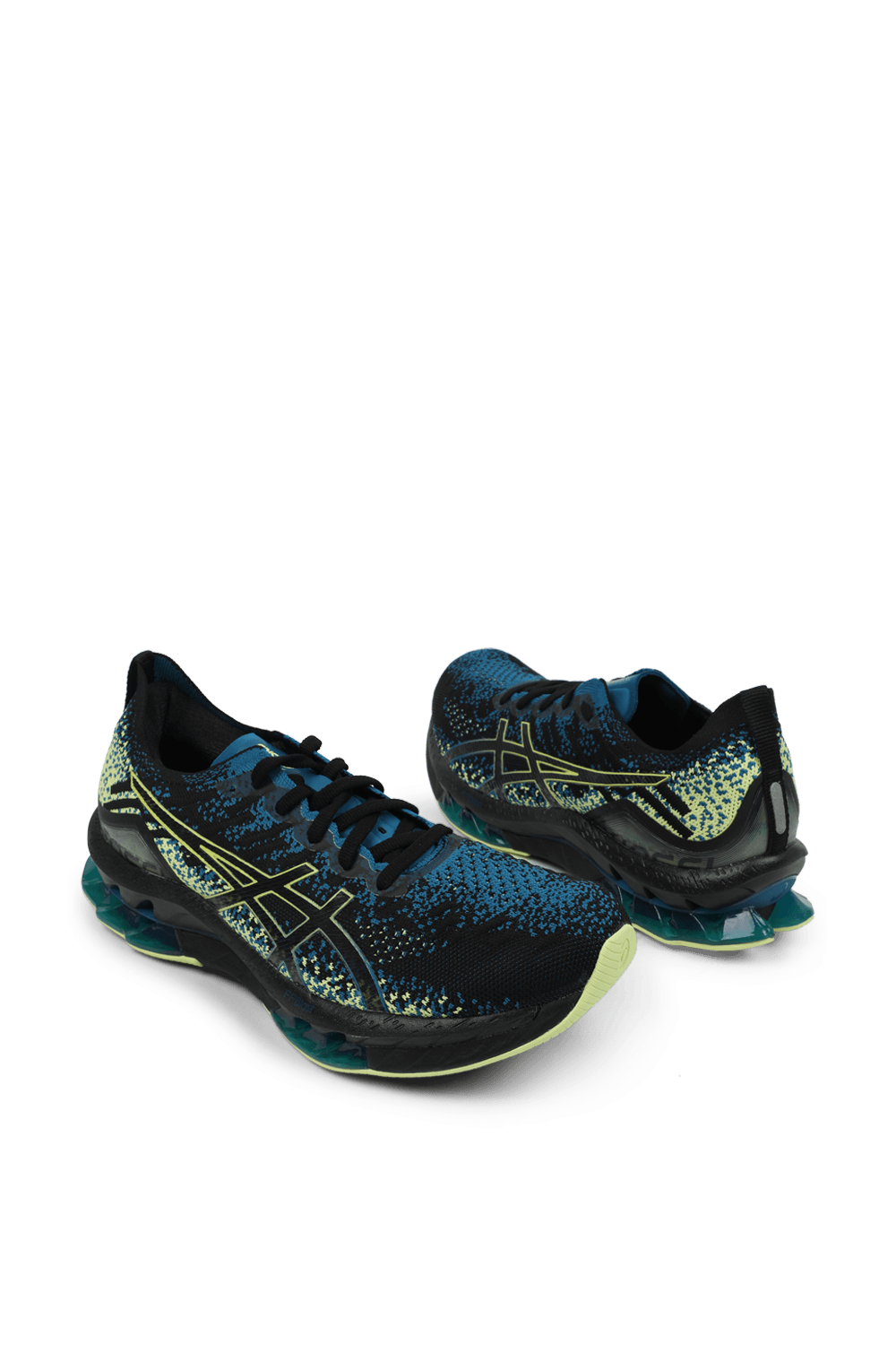 תמונת תקריב של נעלי ריצה ג'ל קינזי בגווני שחור, צהוב וכחול