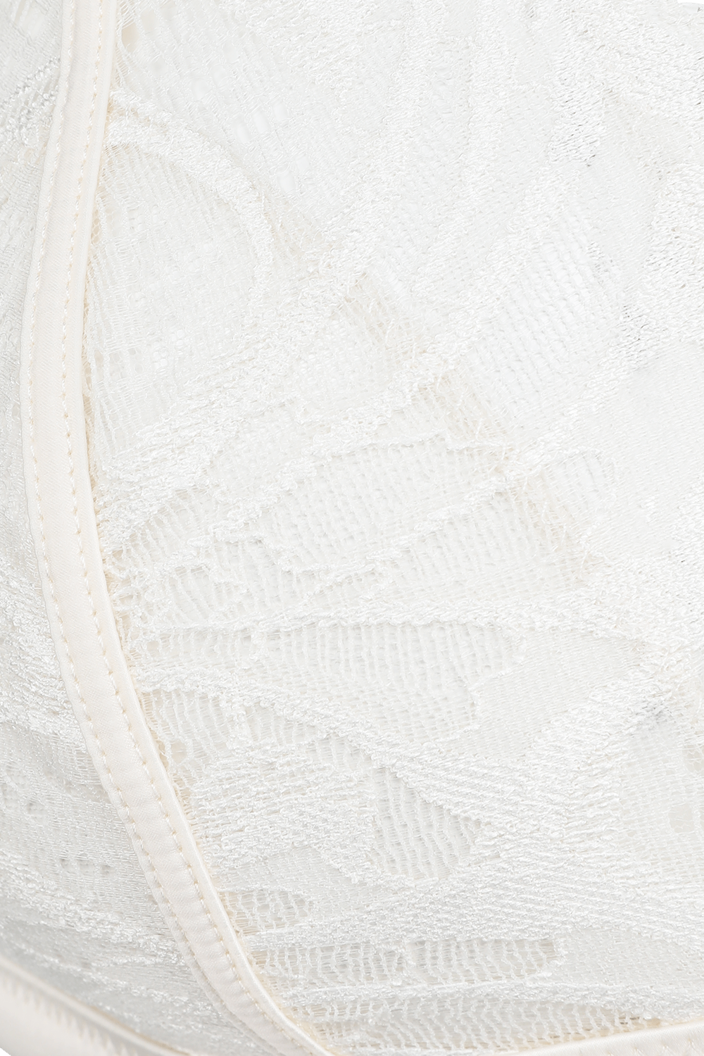 תמונה אחורית של חזיית משולשים תחרה לבנה