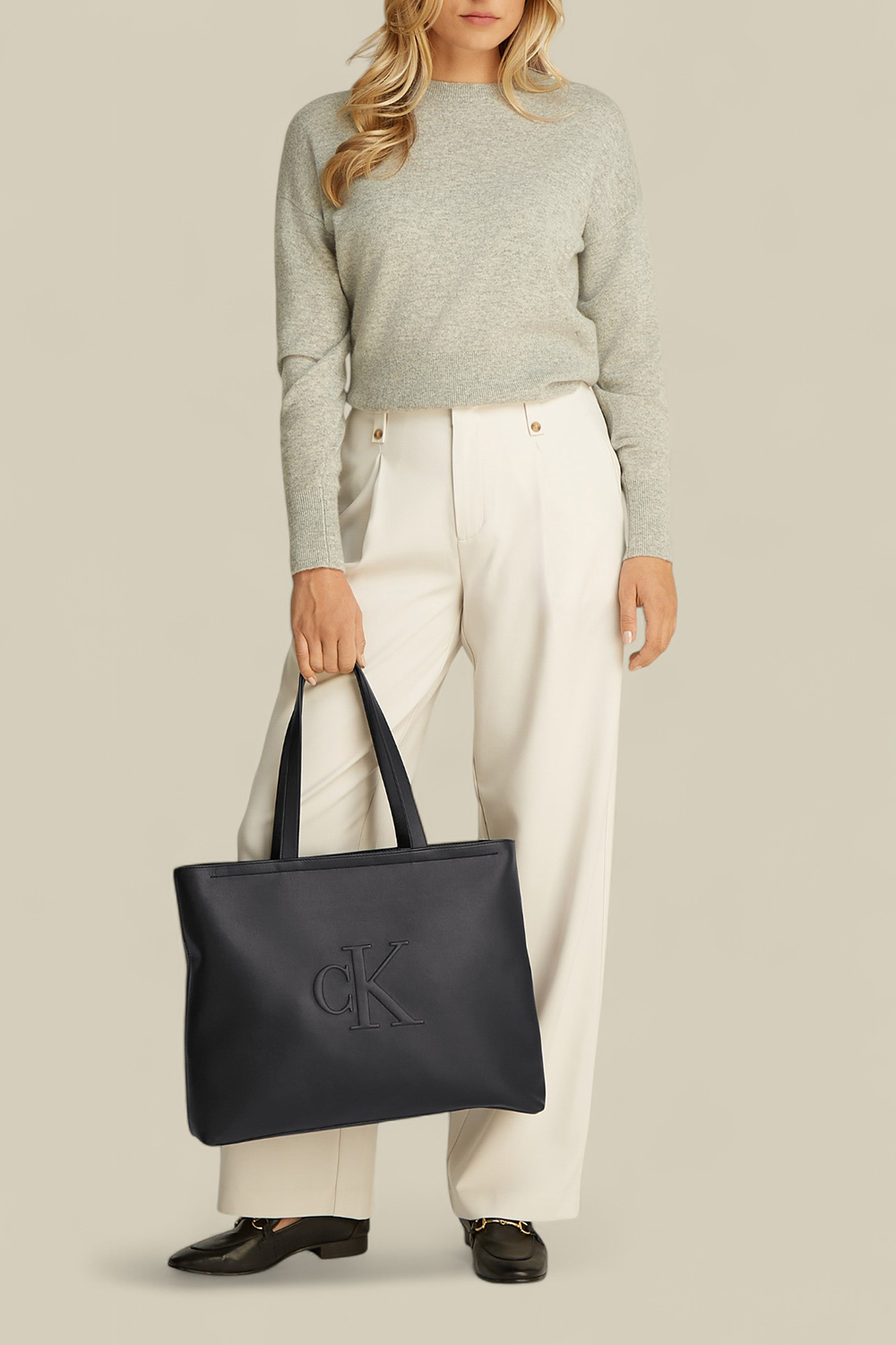 תמונת דוגמן קידמית של תיק נשיאה