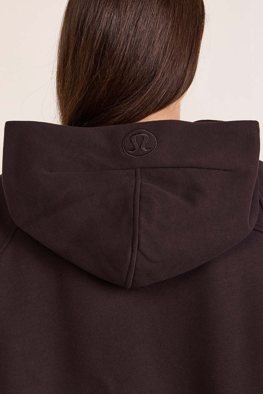 תמונת תקריב דוגמן של Scuba Oversized Full-Zip Hoodie