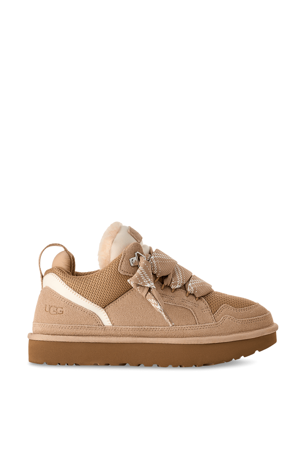 תמונה קידמית של נעלי סניקרס לואמל