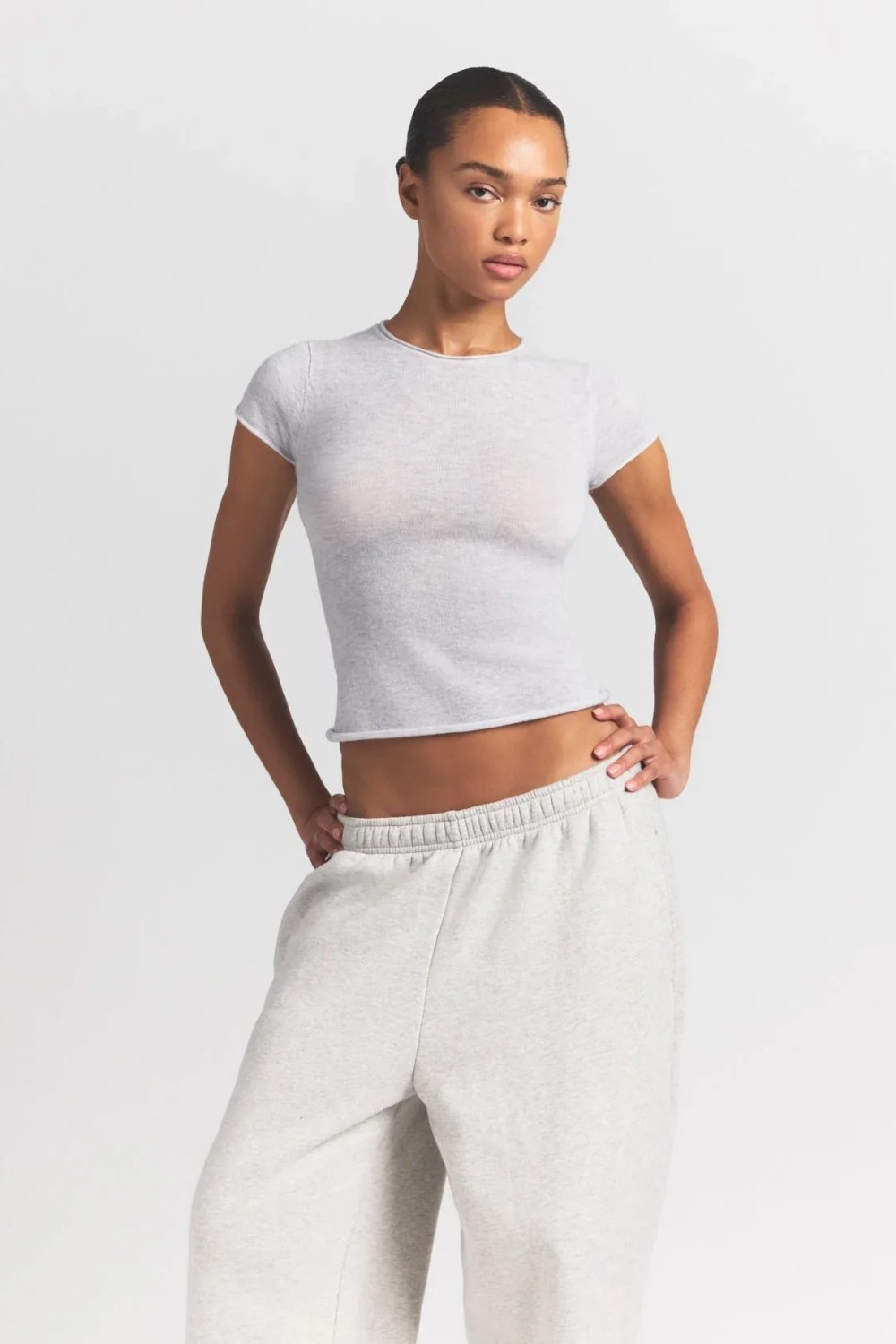 תמונת דוגמן קידמית של T-SHIRT