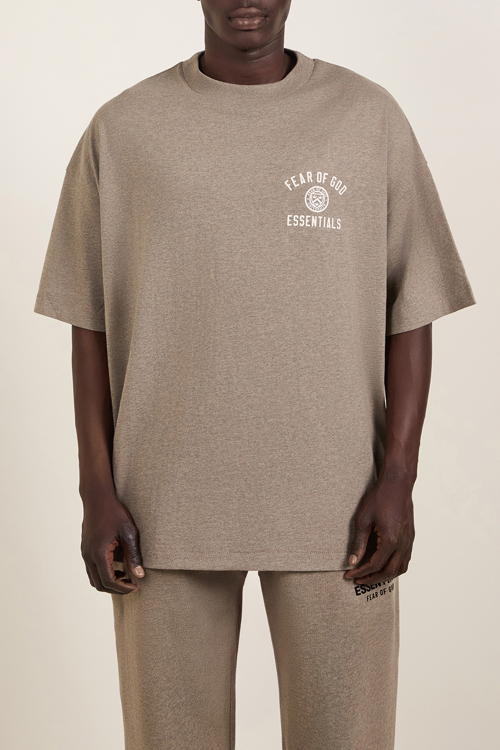 תמונת דוגמן קידמית של חולצת טי