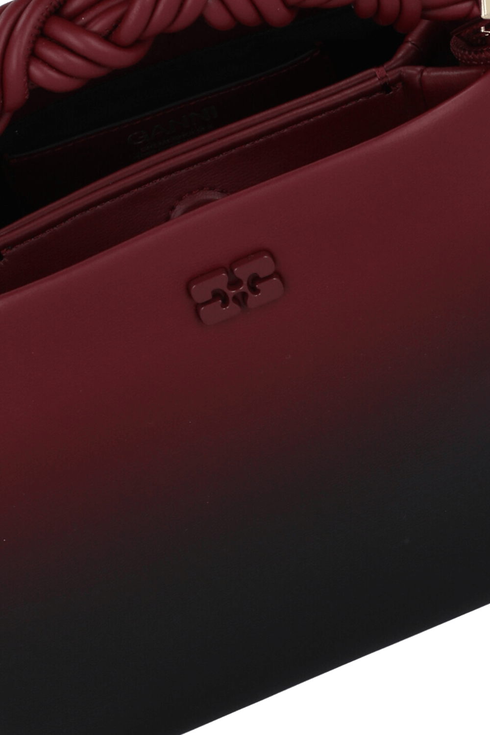 תמונת פנים של תיק בו סמול