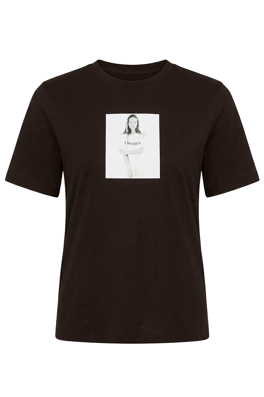 תמונה קידמית של חולצת טי בגזרה ישרה