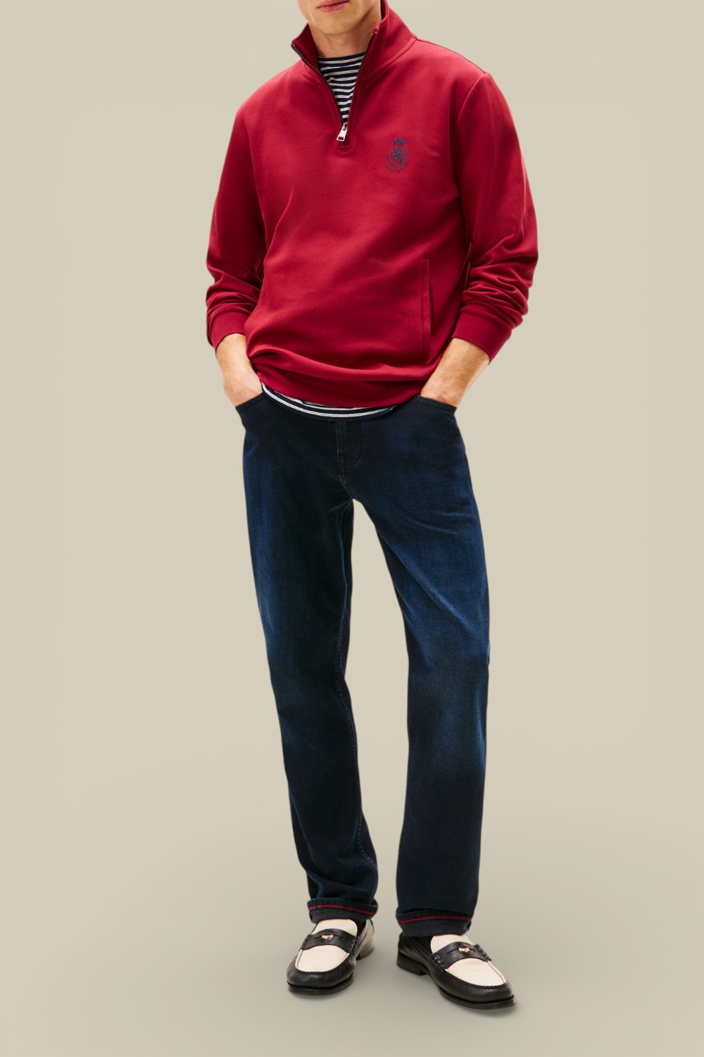 מכנסי ג'ינס ישרים