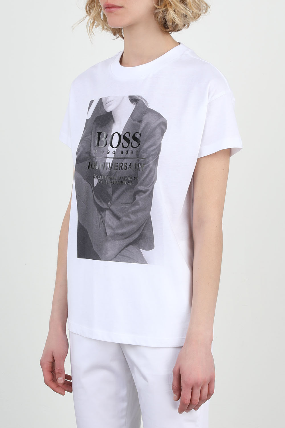 תמונת דוגמן קידמית של 20 Years Celebration Tee in White