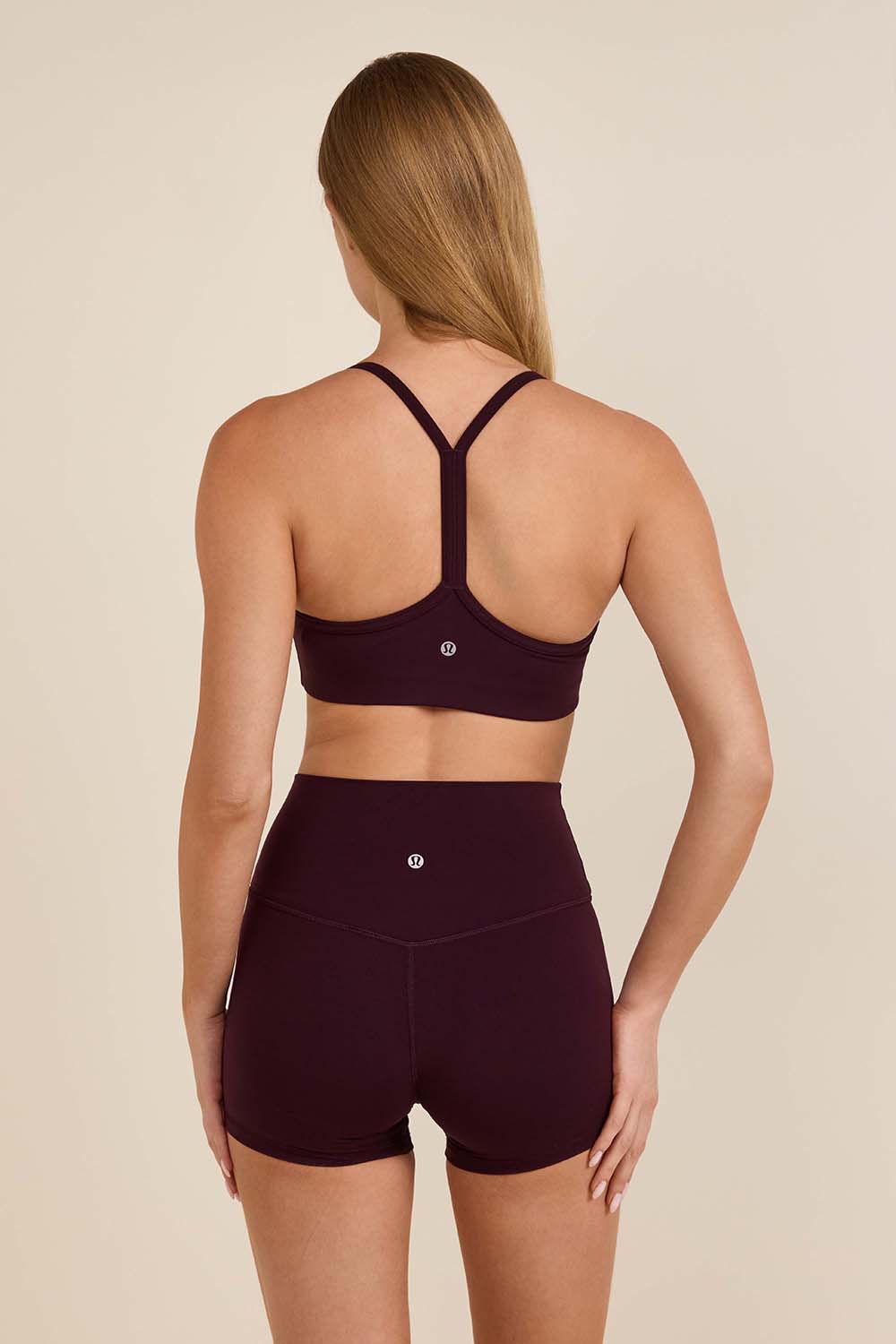 תמונת דוגמן אחורית של Flow Y Bra C/D Cup Evolve