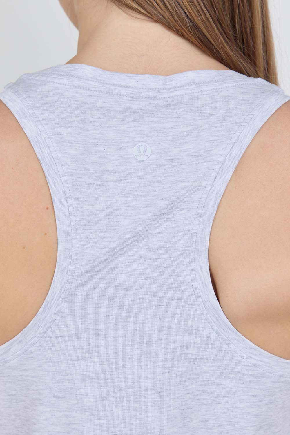 תמונת תקריב דוגמן של Love Tank Top