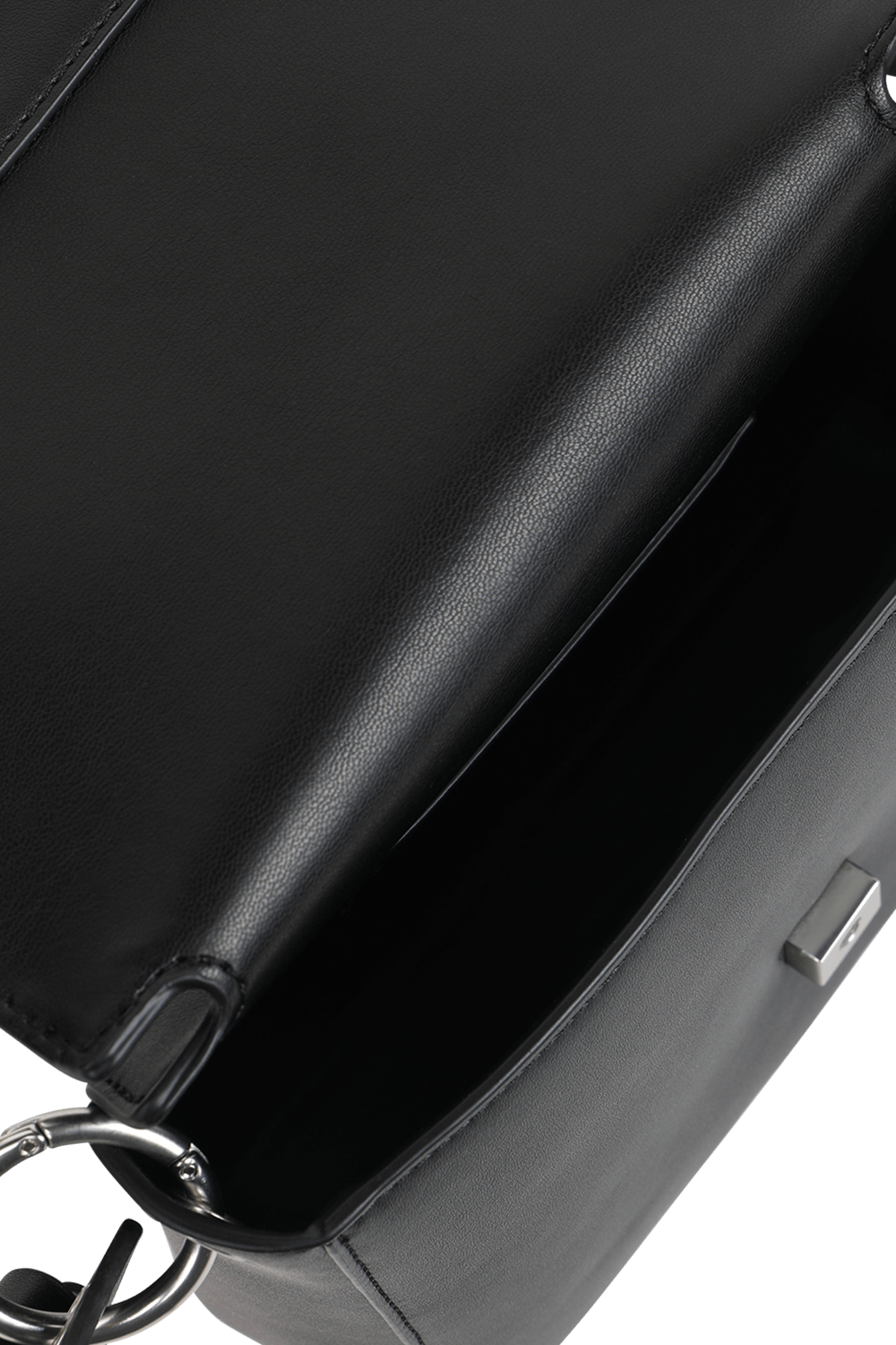 תמונת פנים של תיק מלבני מתקפל עם לוגו בגוון שחור