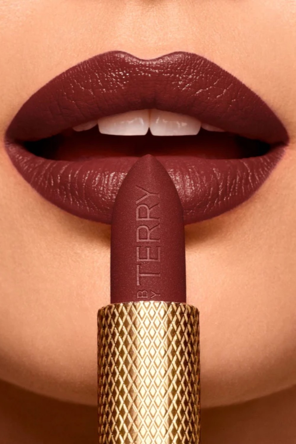 תמונת תקריב של Rouge Opulent N11