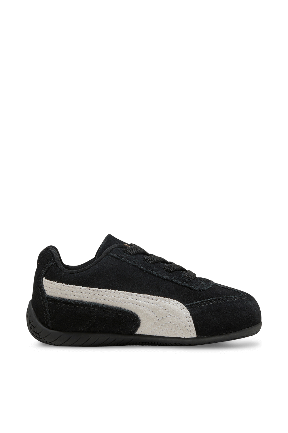 תמונה קידמית של נעלי סניקרס ספידקאט