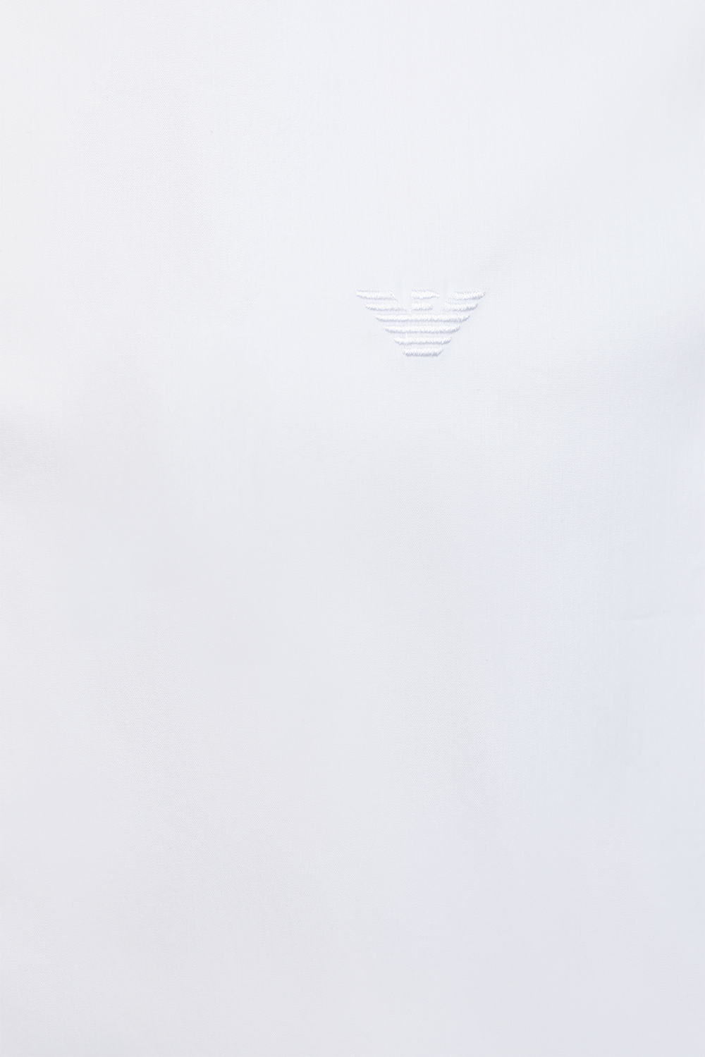 תמונה אחורית של חולצה מכופתרת