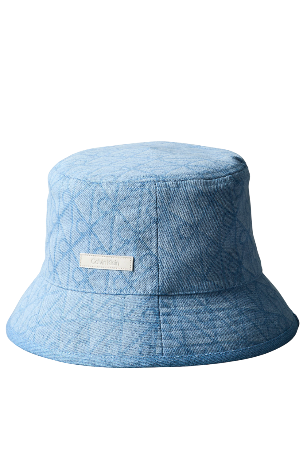 תמונה קידמית של כובע באקט ג'ינס