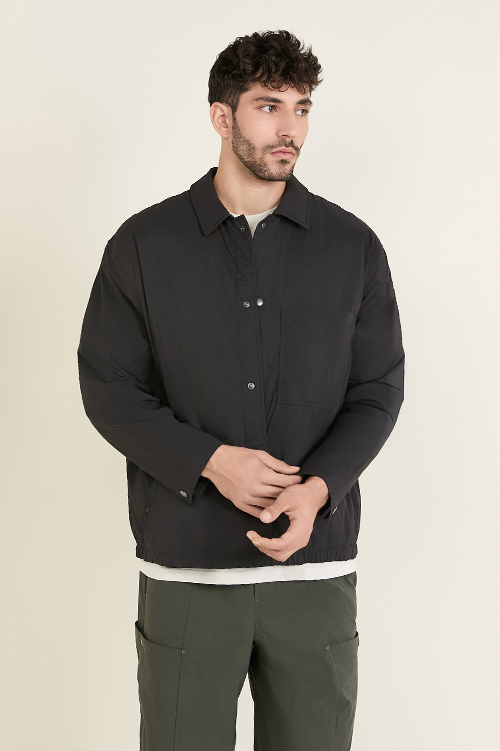 תמונת דוגמן קידמית של Insulated Coach's Jacket