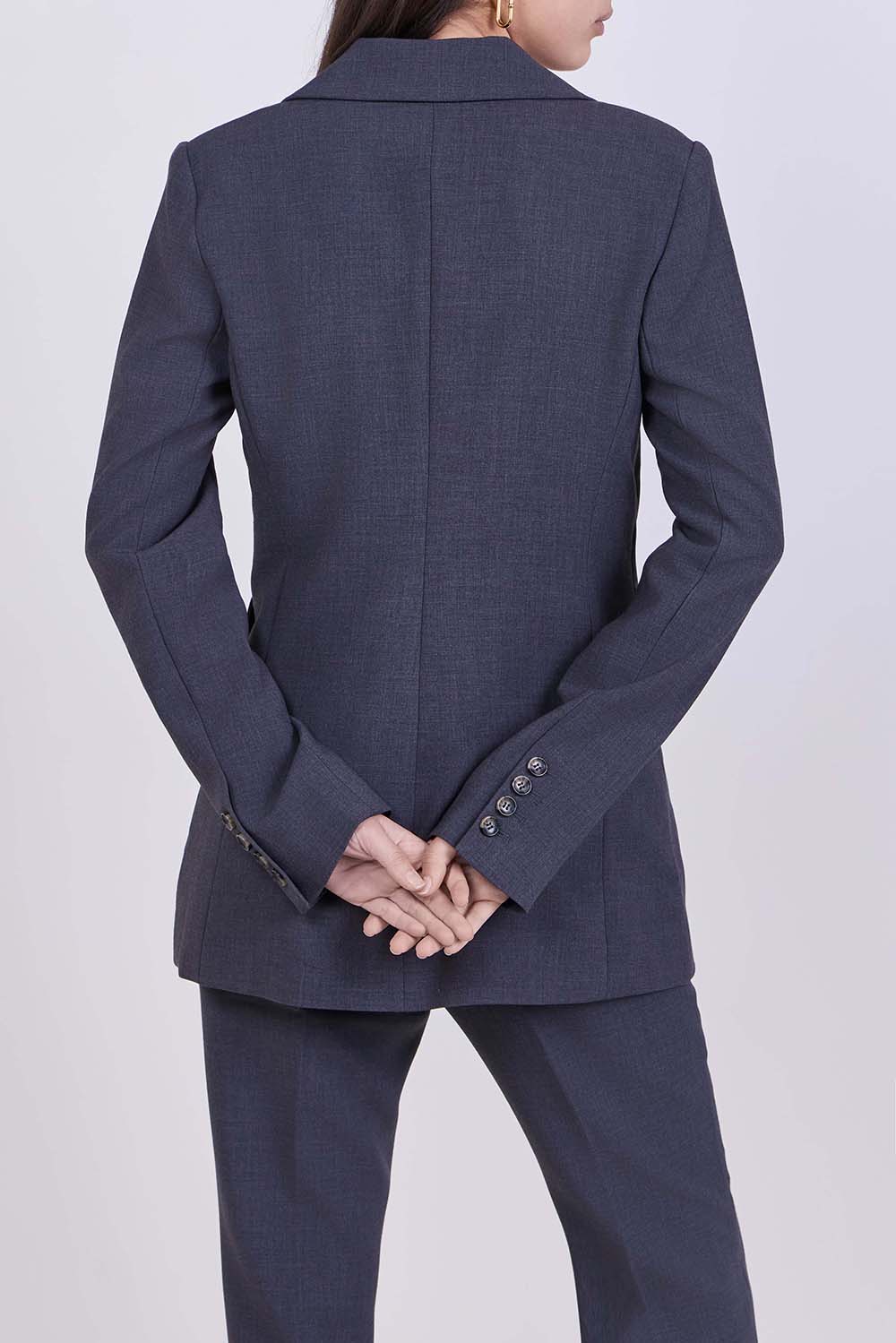 תמונת דוגמן אחורית של ז&rsquo;קט מחויט