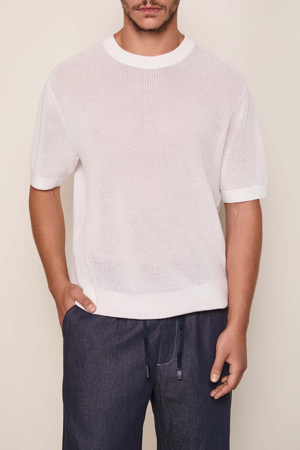 תמונת דוגמן קידמית של חולצת טי