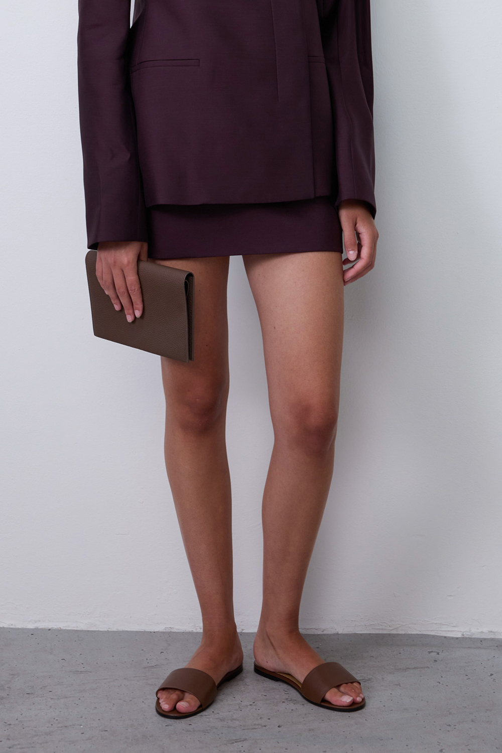 תמונת דוגמן קידמית של חצאית מיני