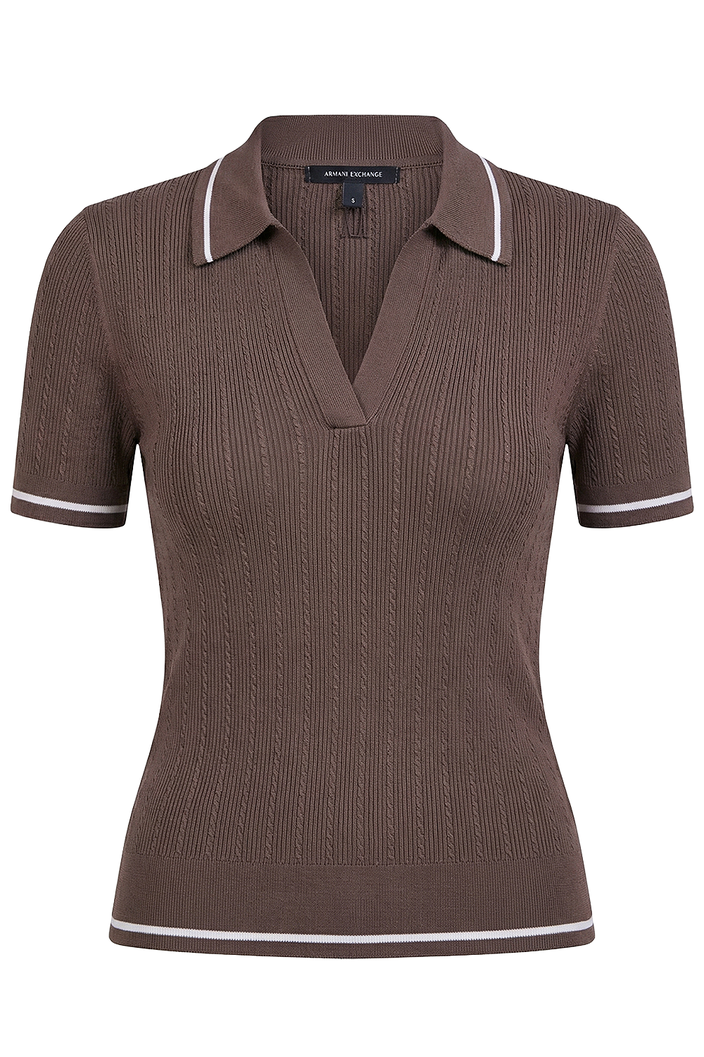 תמונה קידמית של חולצת פולו בגזרת סלים