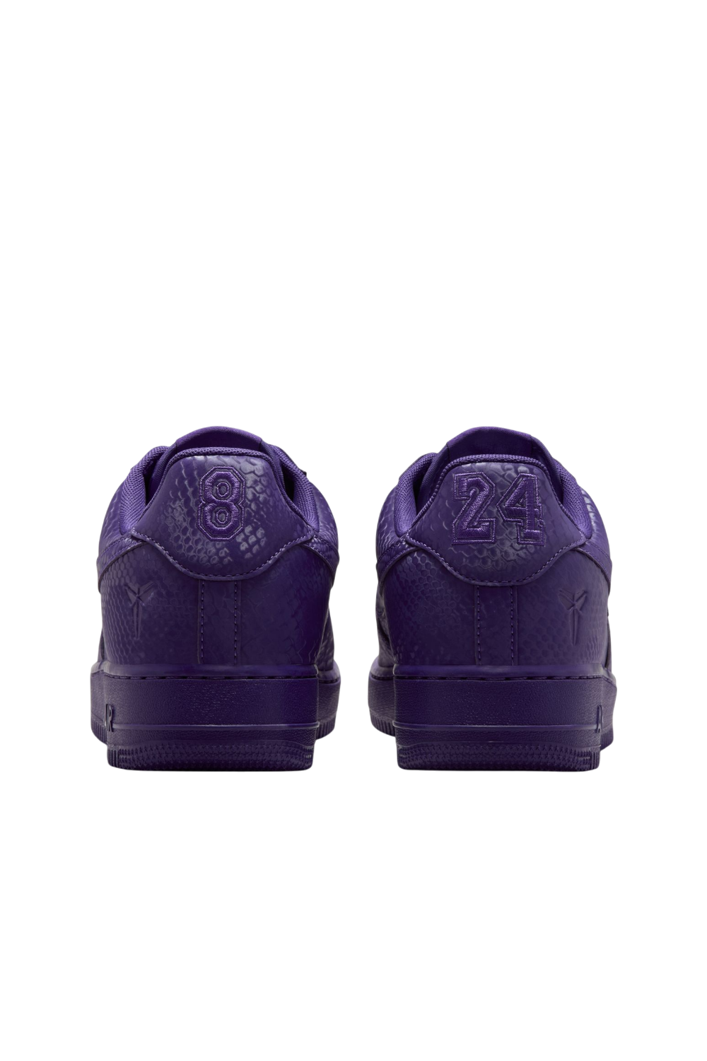 תמונת תקריב של נעלי סניקרס איר פורס 1