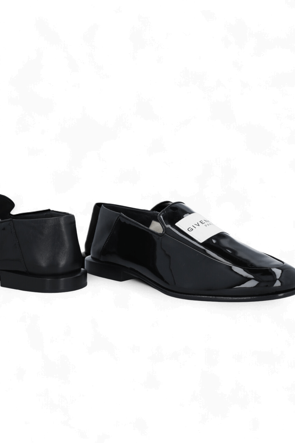 תמונת תקריב של נעלי סליפ און