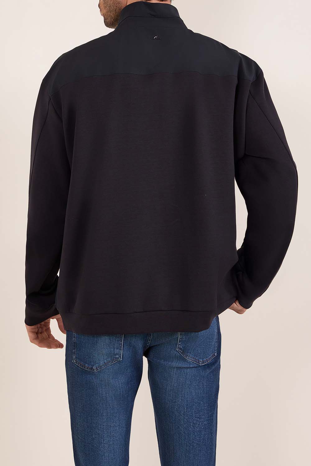 תמונת דוגמן אחורית של ז'קט