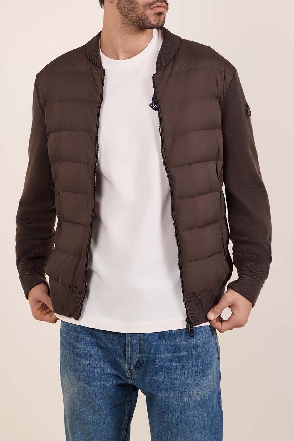 תמונת דוגמן קידמית של קרדיגן צמר