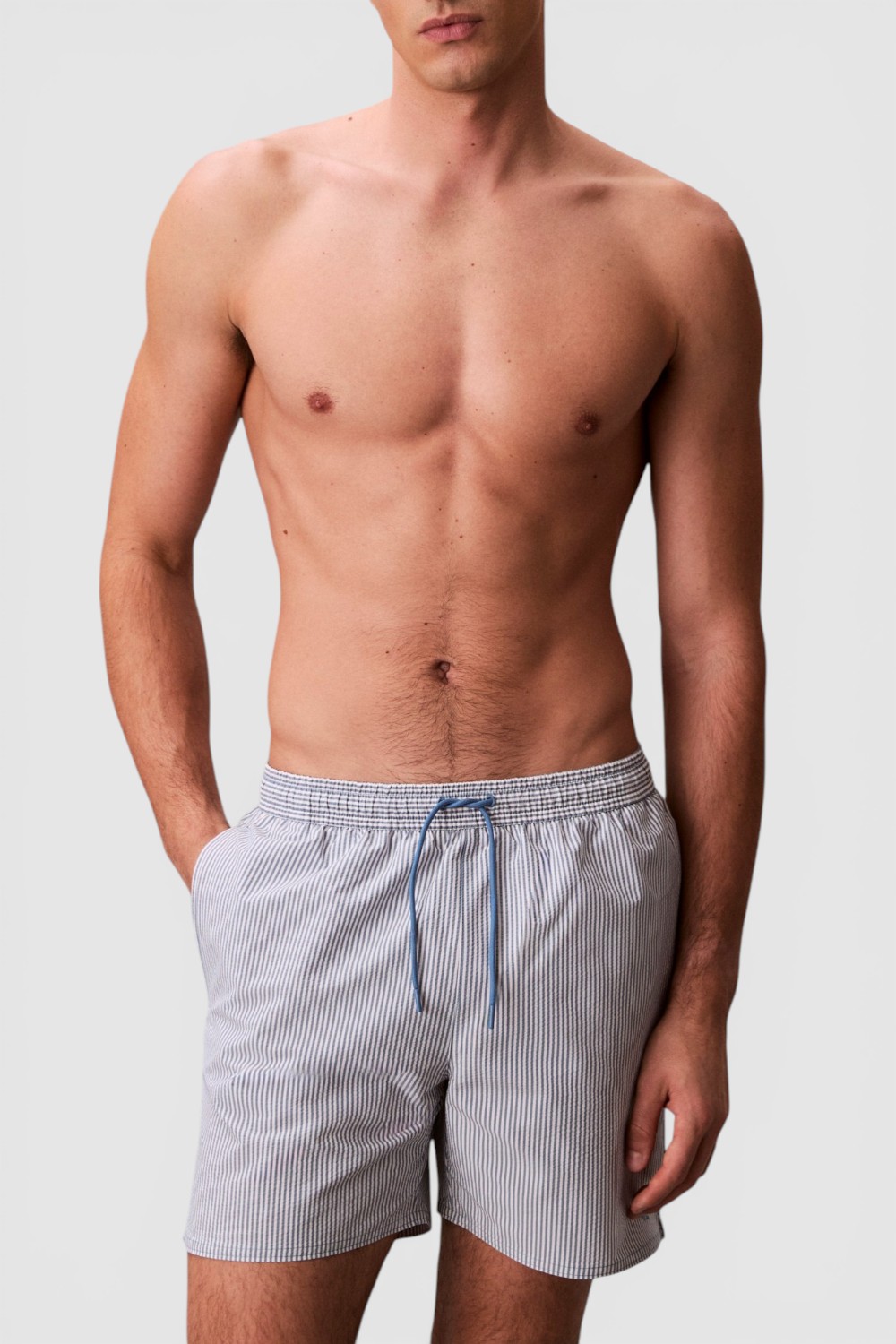 תמונת דוגמן קידמית של מכנסי בגד ים