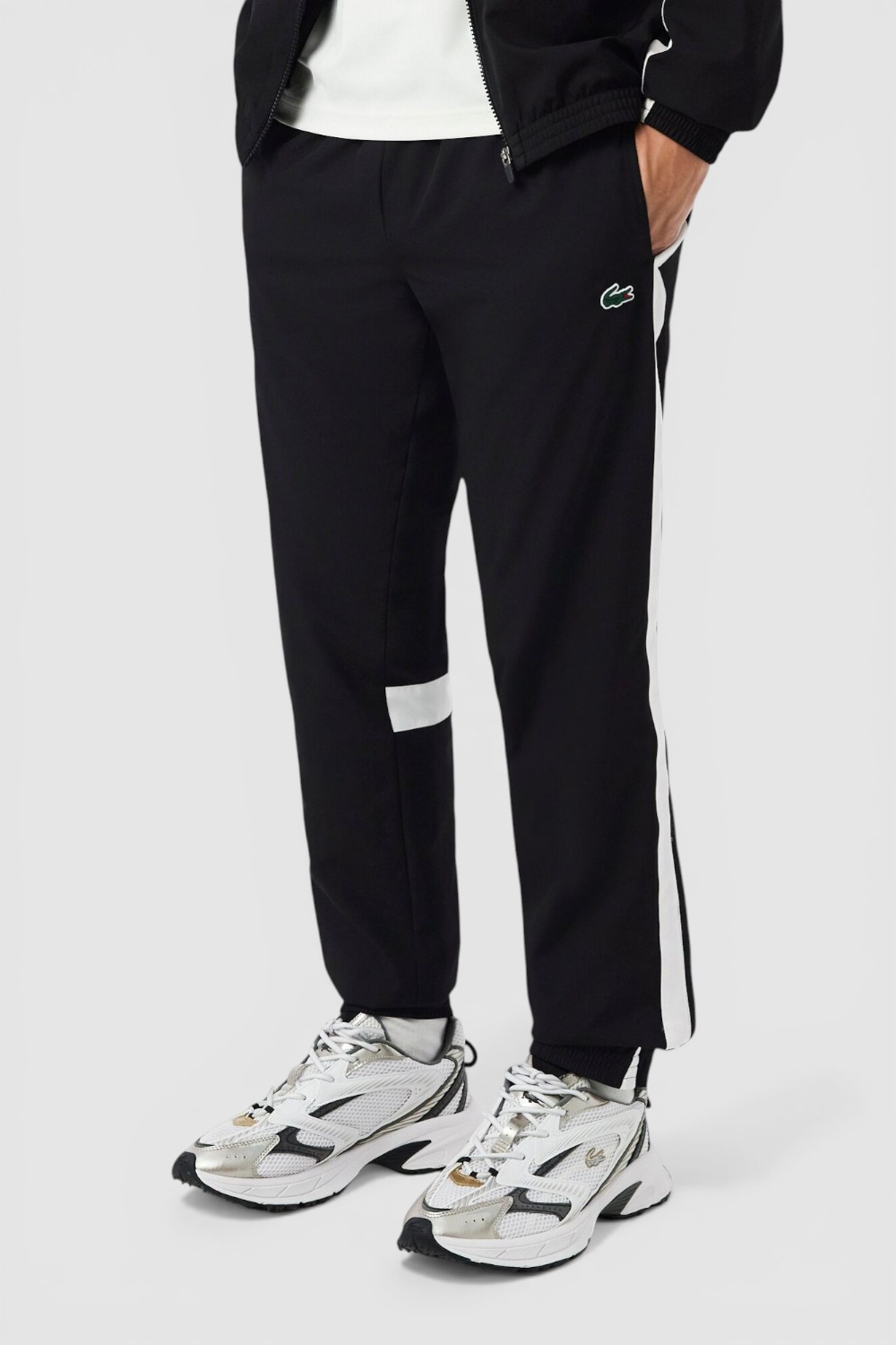 חליפת טרנינג