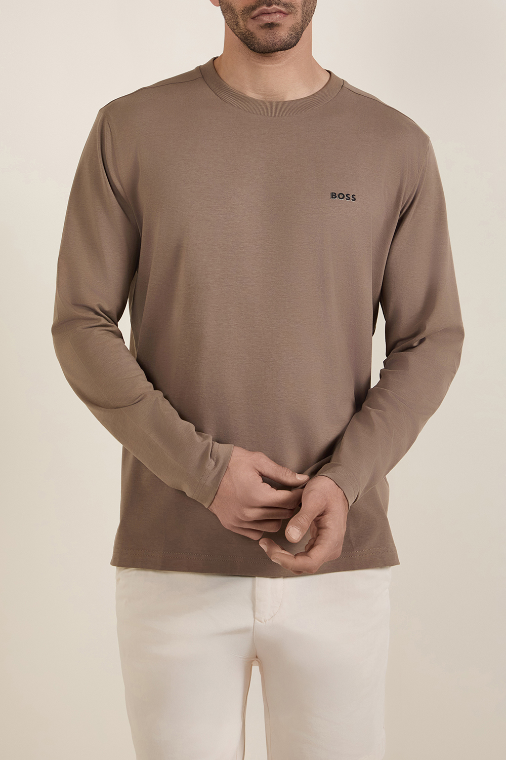 תמונת דוגמן קידמית של חולצת טי