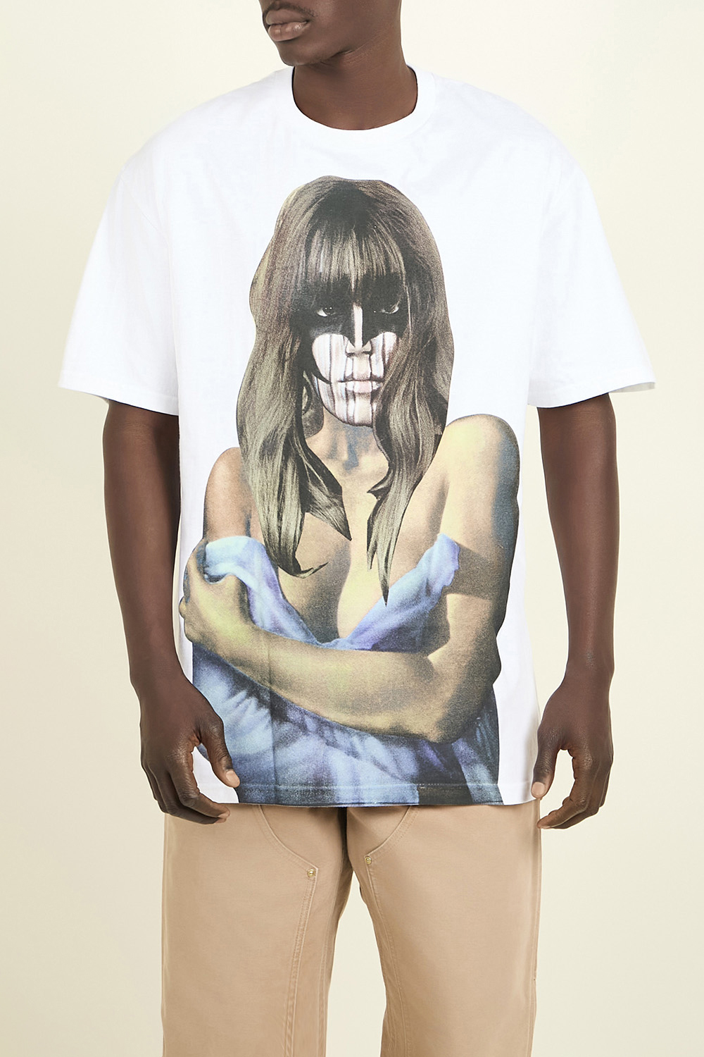 תמונת דוגמן קידמית של חולצת טי