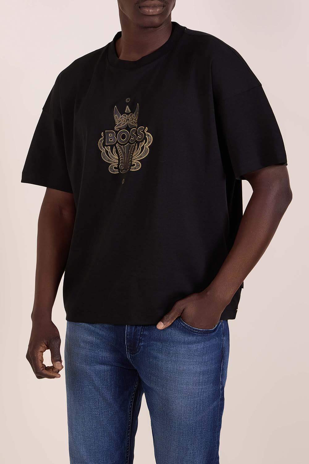 תמונת דוגמן קידמית של חולצת טי