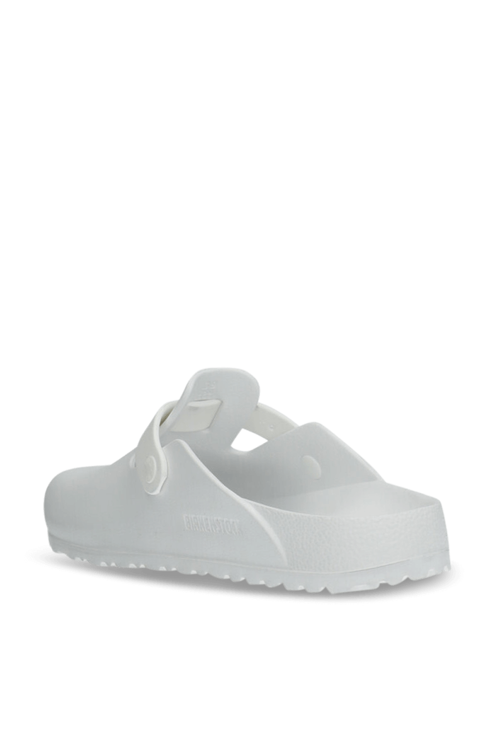 תמונה אחורית של נעלי בוסטון