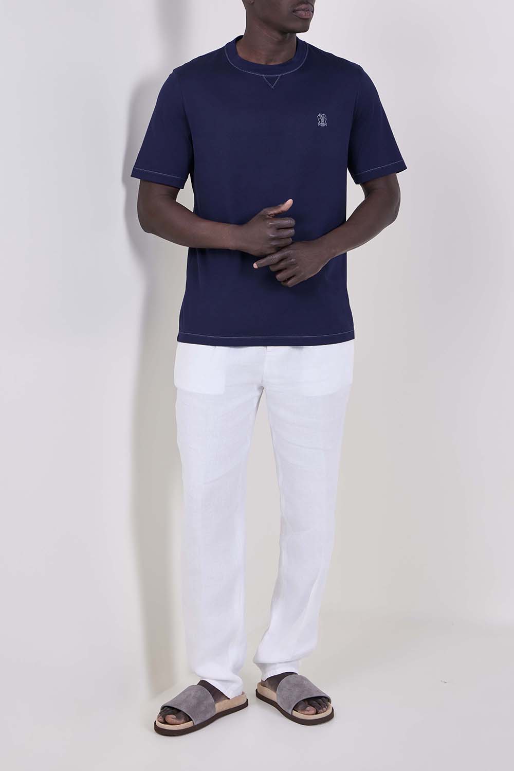 תמונת דוגמן קידמית של כפכפי סלייד