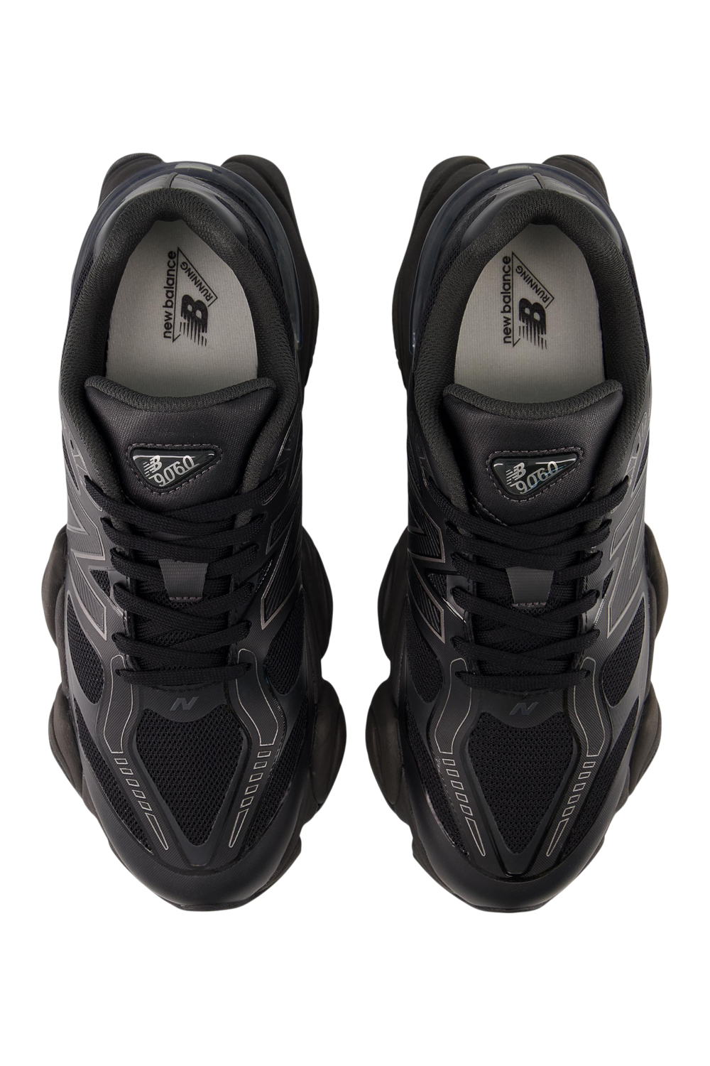 תמונת פנים של נעלי סניקרס 9060