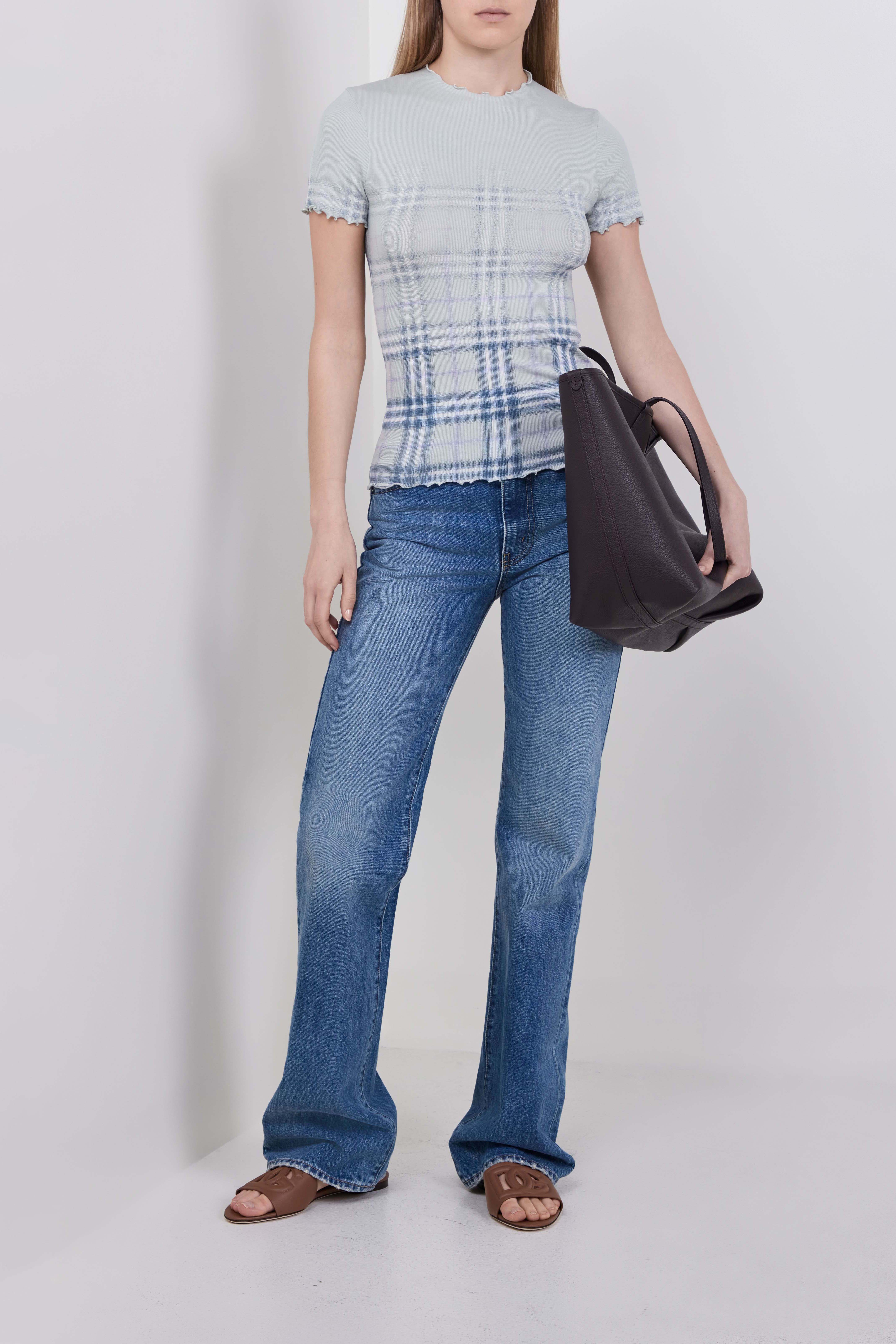 תמונת דוגמן קידמית של תיק כתף