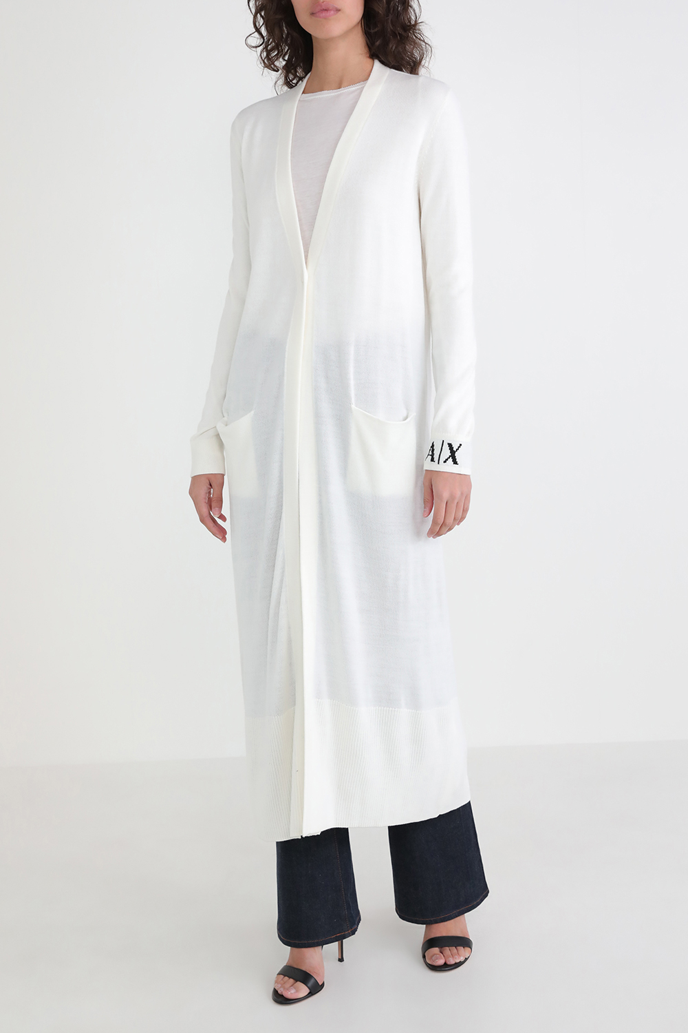 תמונת דוגמן קידמית של קרדיגן ארוך