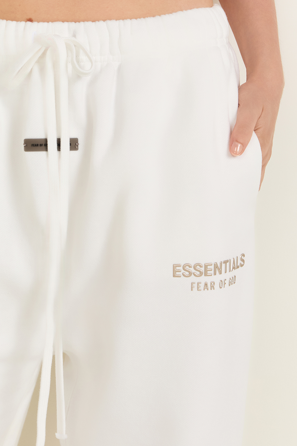 תמונת תקריב דוגמן של מכנסי ג'וג