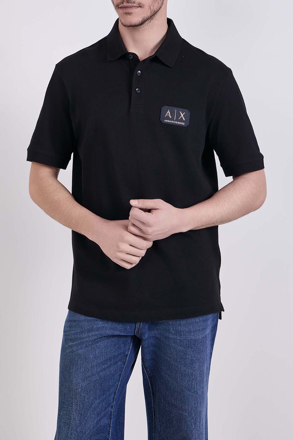 תמונת דוגמן קידמית של חולצת פולו