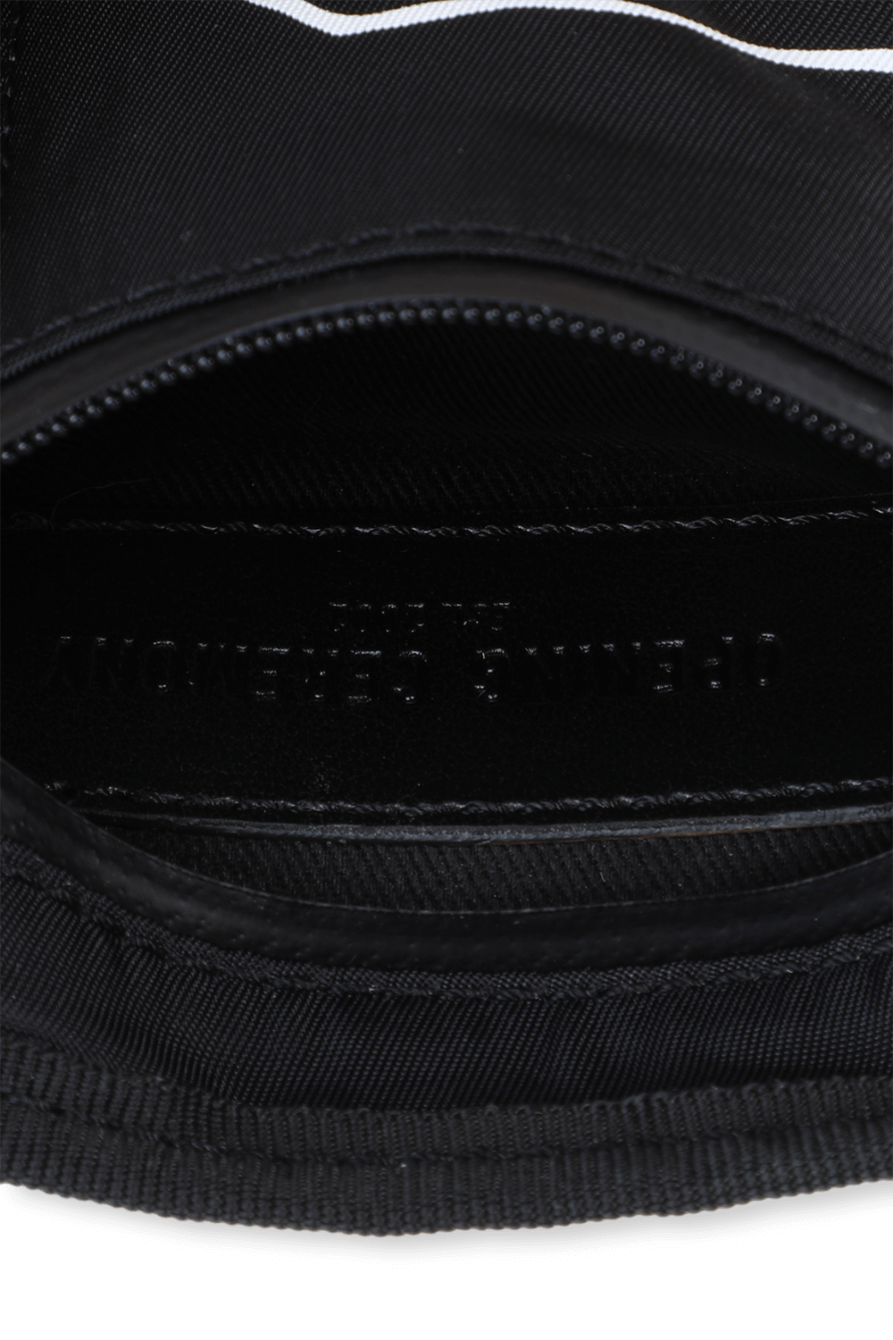 תמונת פנים של Pouch Bag in Black