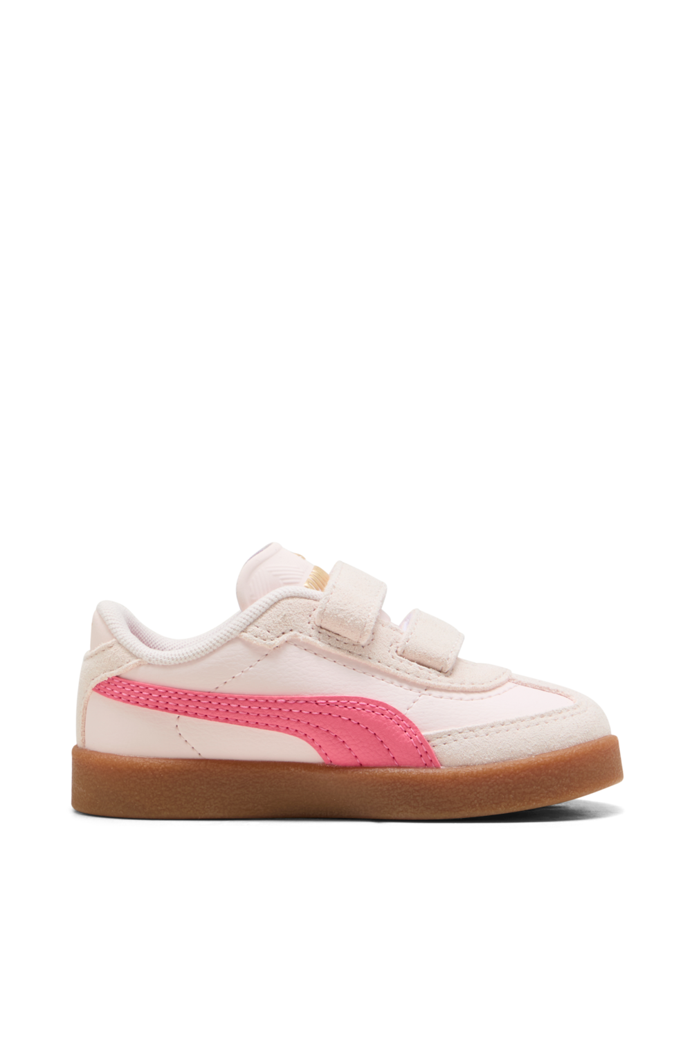 תמונה קידמית של נעלי סניקרס