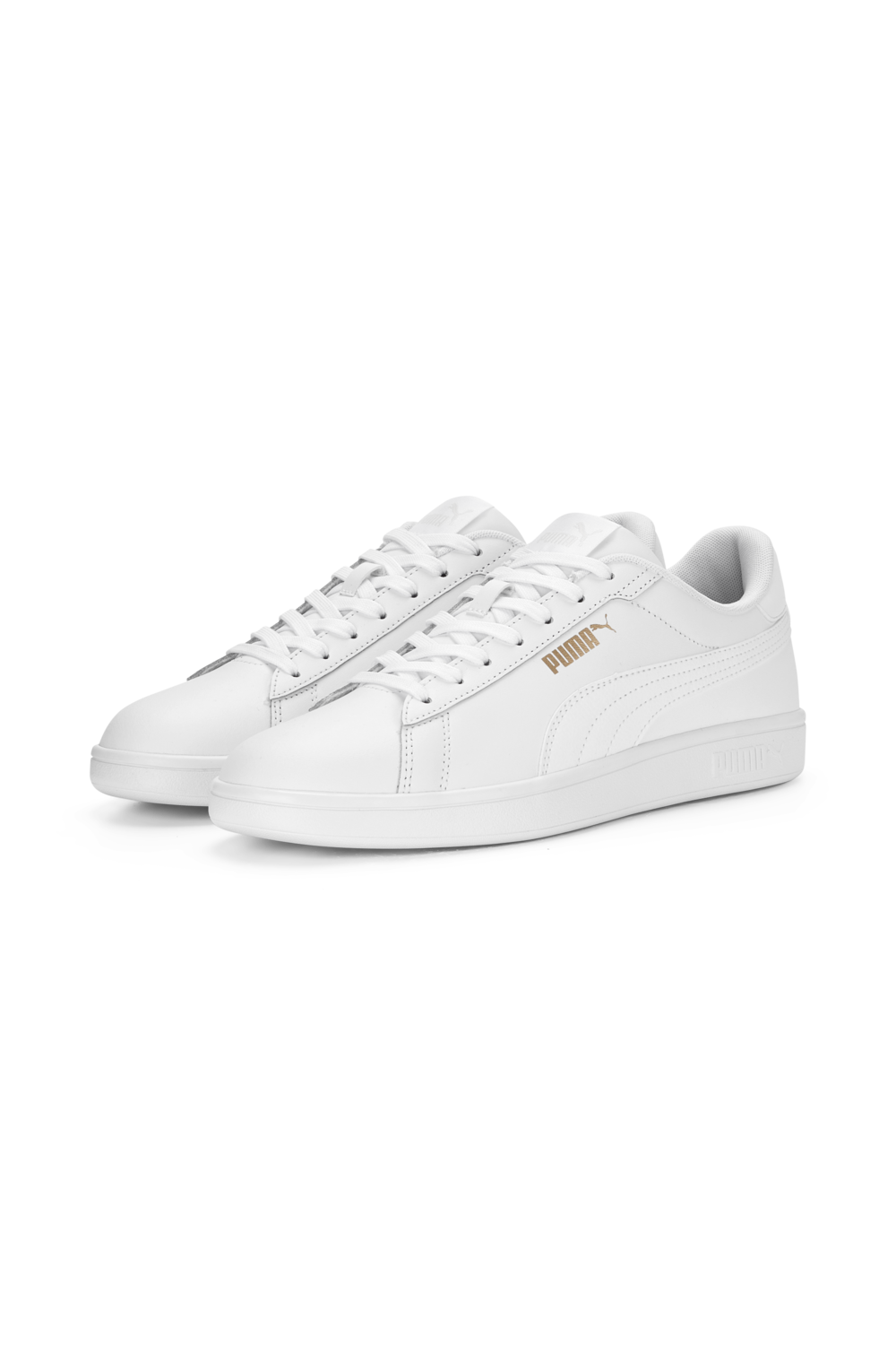 תמונת תקריב של נעלי סניקרס