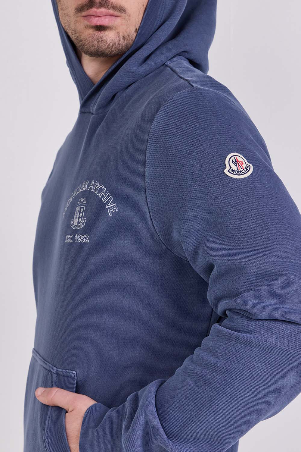 תמונת תקריב דוגמן של קפוצ'ון