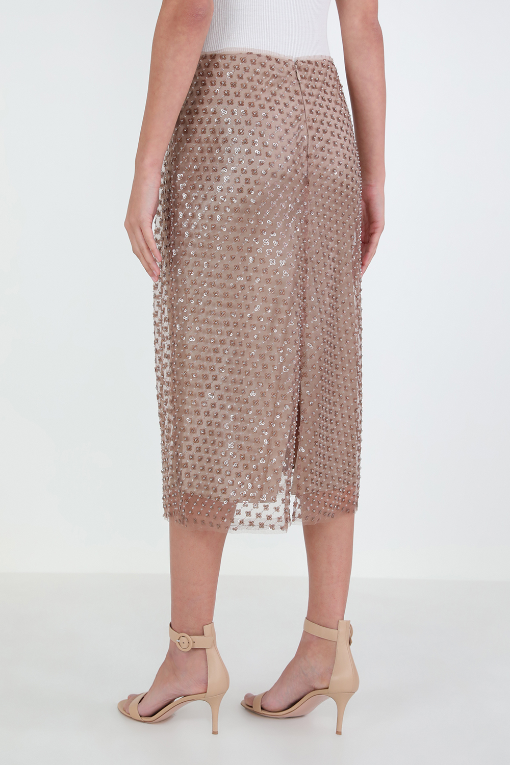 תמונת דוגמן אחורית של חצאית חרוזים