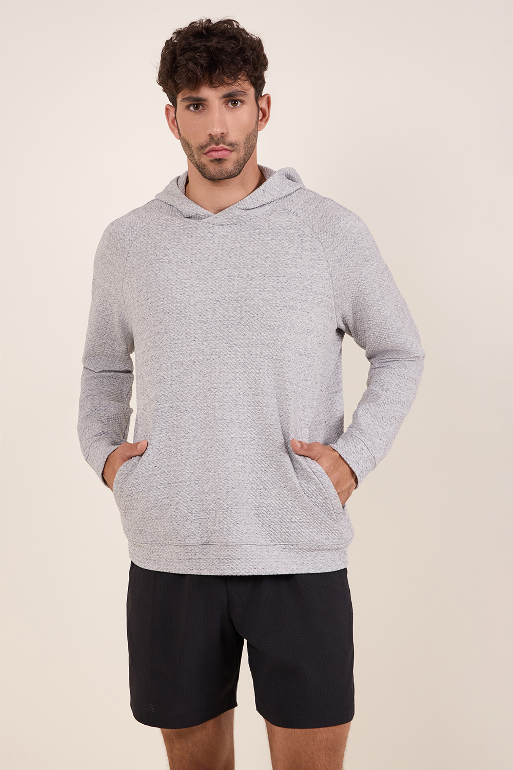 תמונת דוגמן קידמית של Textured Double-Knit Cotton Hoodie