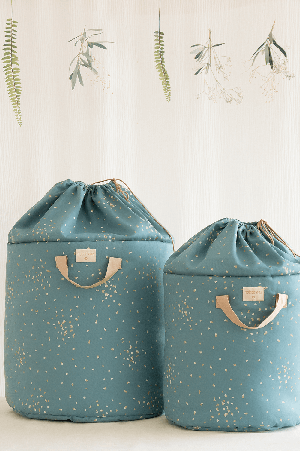 תמונה אחורית של תיק צעצועים במבו לארג`